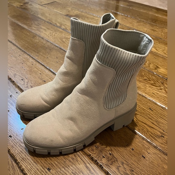Steve Madden Boots - Picture 3 of 5